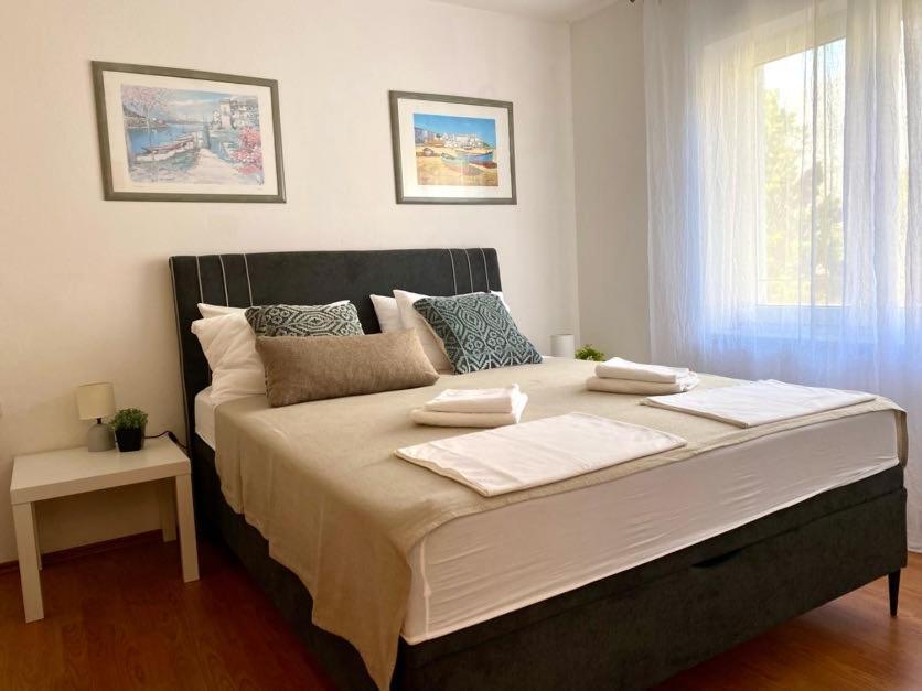 Mihaela - Ika Apartment Cesarica